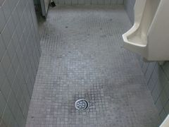 学習塾・トイレ前6% .jpg